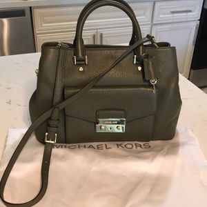 👜Michael Kors Satchel Leather Bag👜